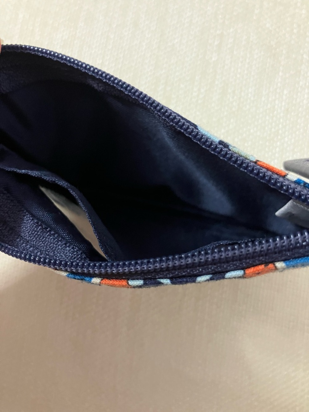 💐 2/$25💐 Vera Bradley Lighten Up ID Zip Case in Marrakesh Print - Picture 4 of 5